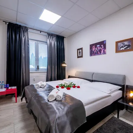 Aparthotel Style *